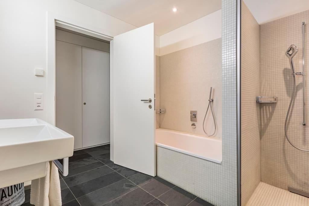 Luxus Wohnung Mit Garten Zurich Extérieur photo